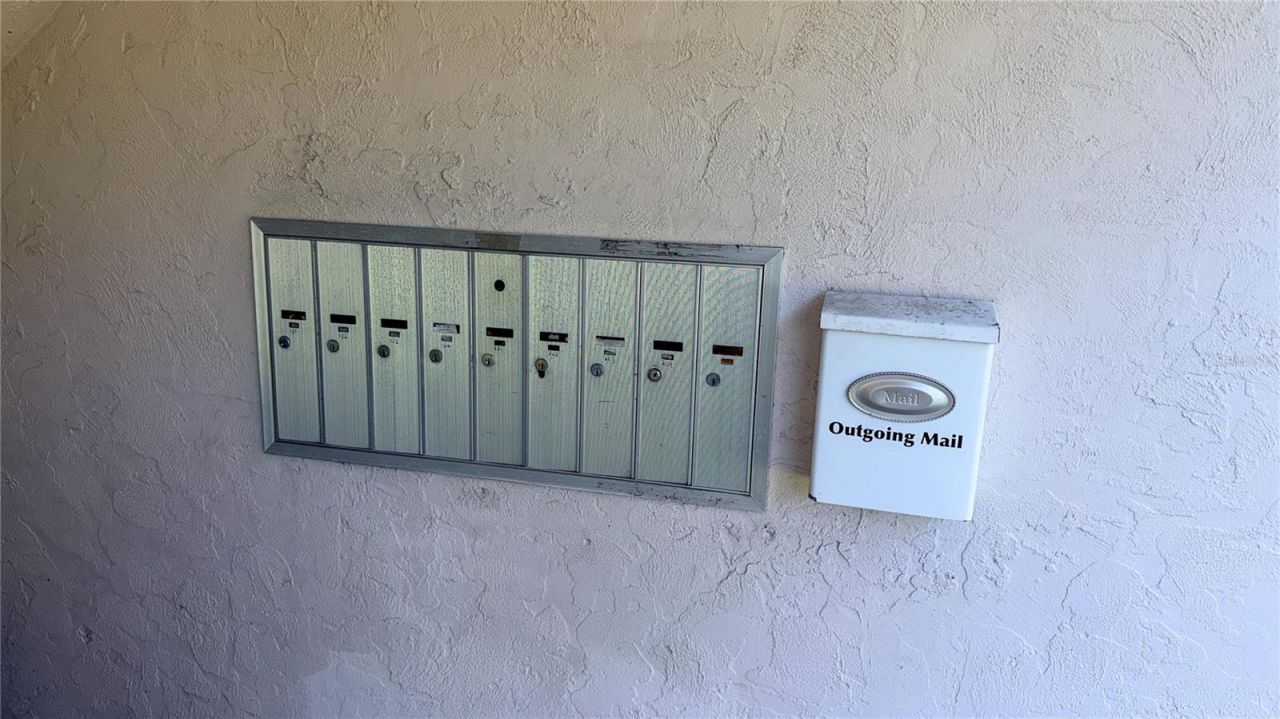 2920 Clark Road, Unit 204, Sarasota, FL 34231 Photo