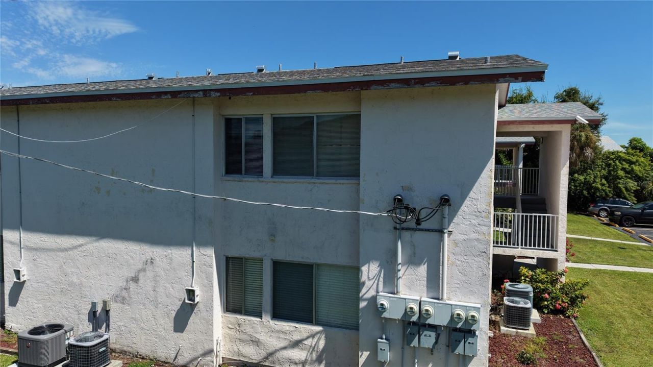 2920 Clark Road, Unit 204, Sarasota, FL 34231 Photo