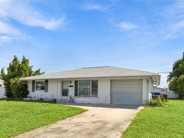 612 CENTER ROAD , VENICE, FL 34285