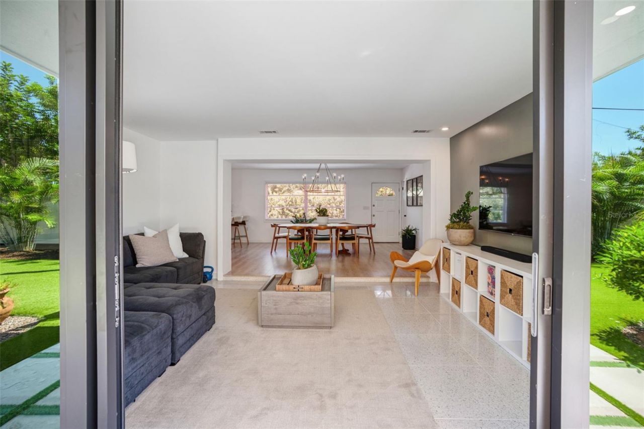 2482 Wisteria Street, Sarasota, FL 34239 Photo