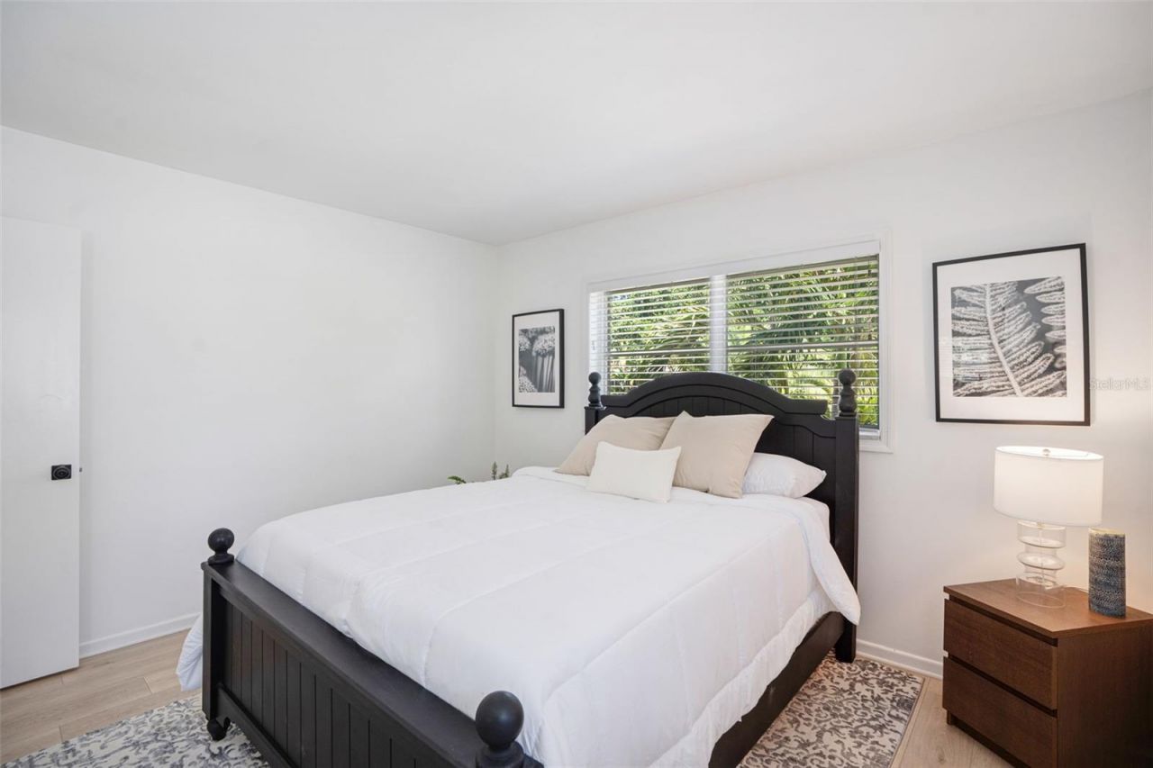 2482 Wisteria Street, Sarasota, FL 34239 Photo