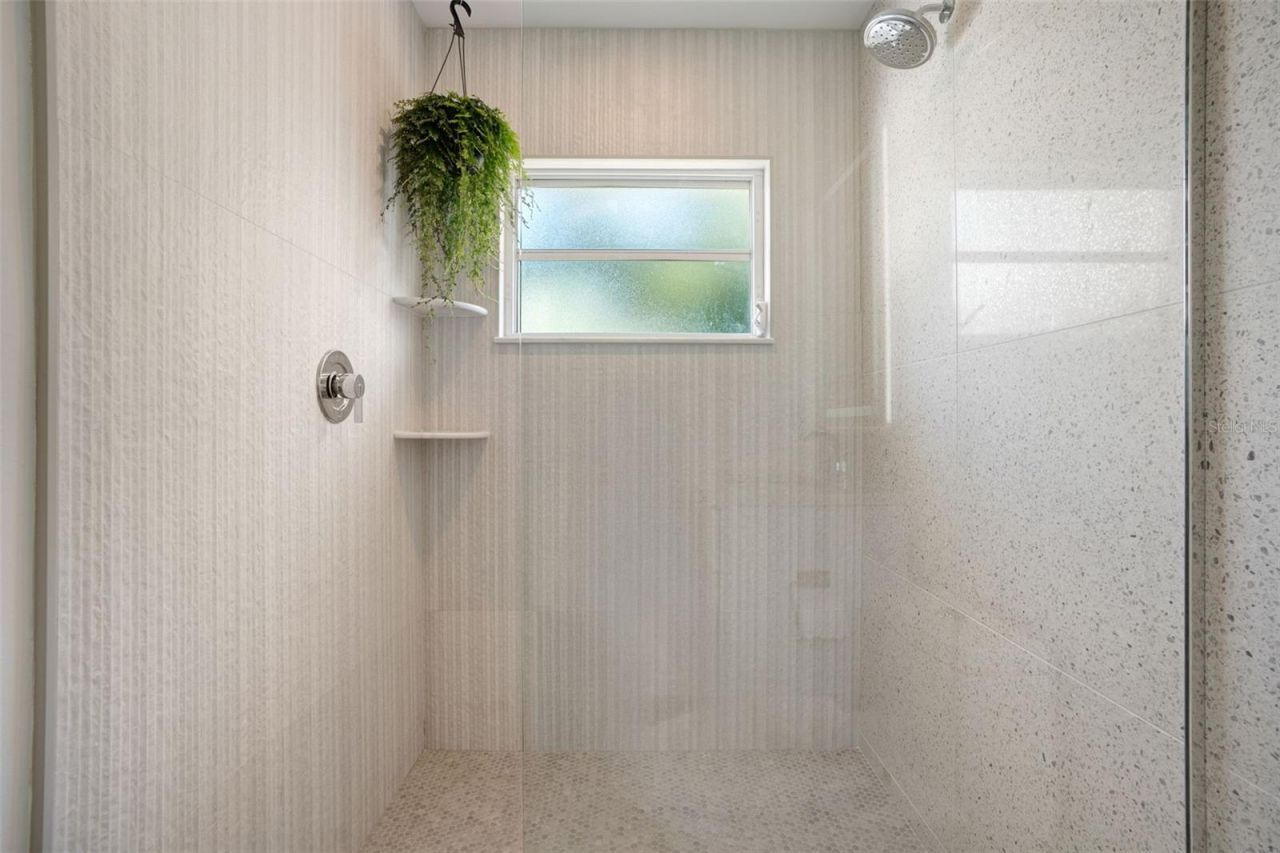 2482 Wisteria Street, Sarasota, FL 34239 Photo