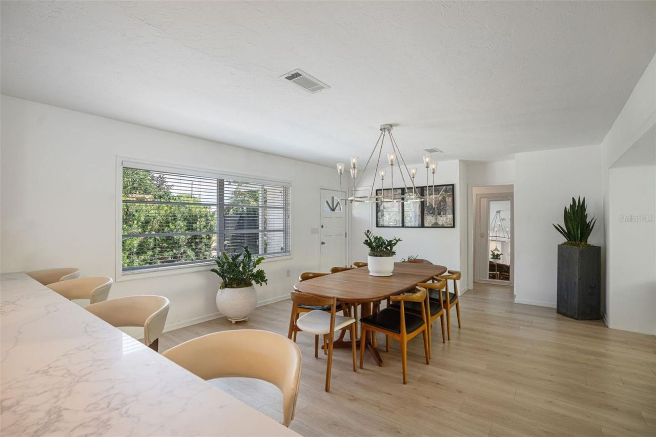 2482 Wisteria Street, Sarasota, FL 34239 Photo