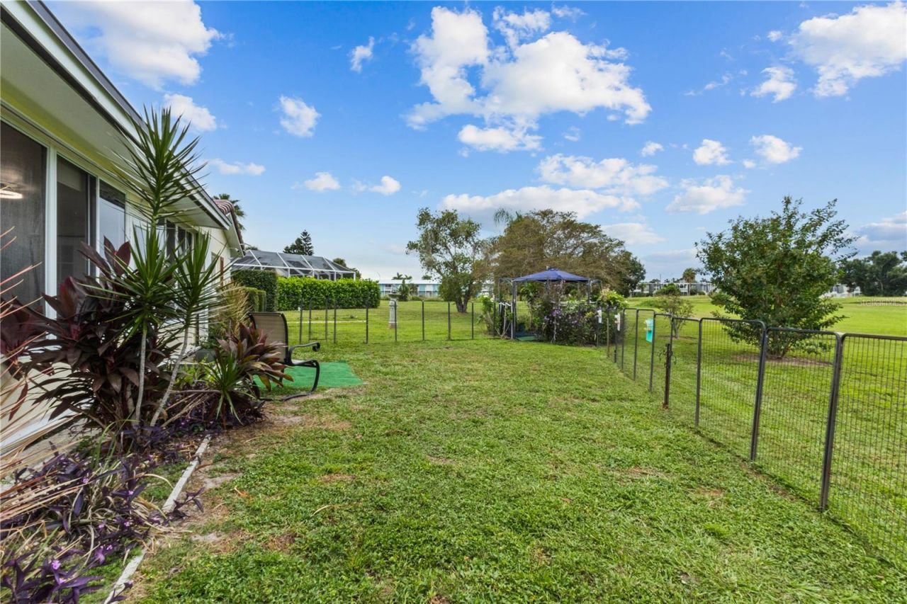 3614 Pembrook Drive, Sarasota, FL 34239 Photo
