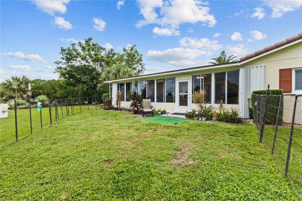 3614 Pembrook Drive, Sarasota, FL 34239 Photo