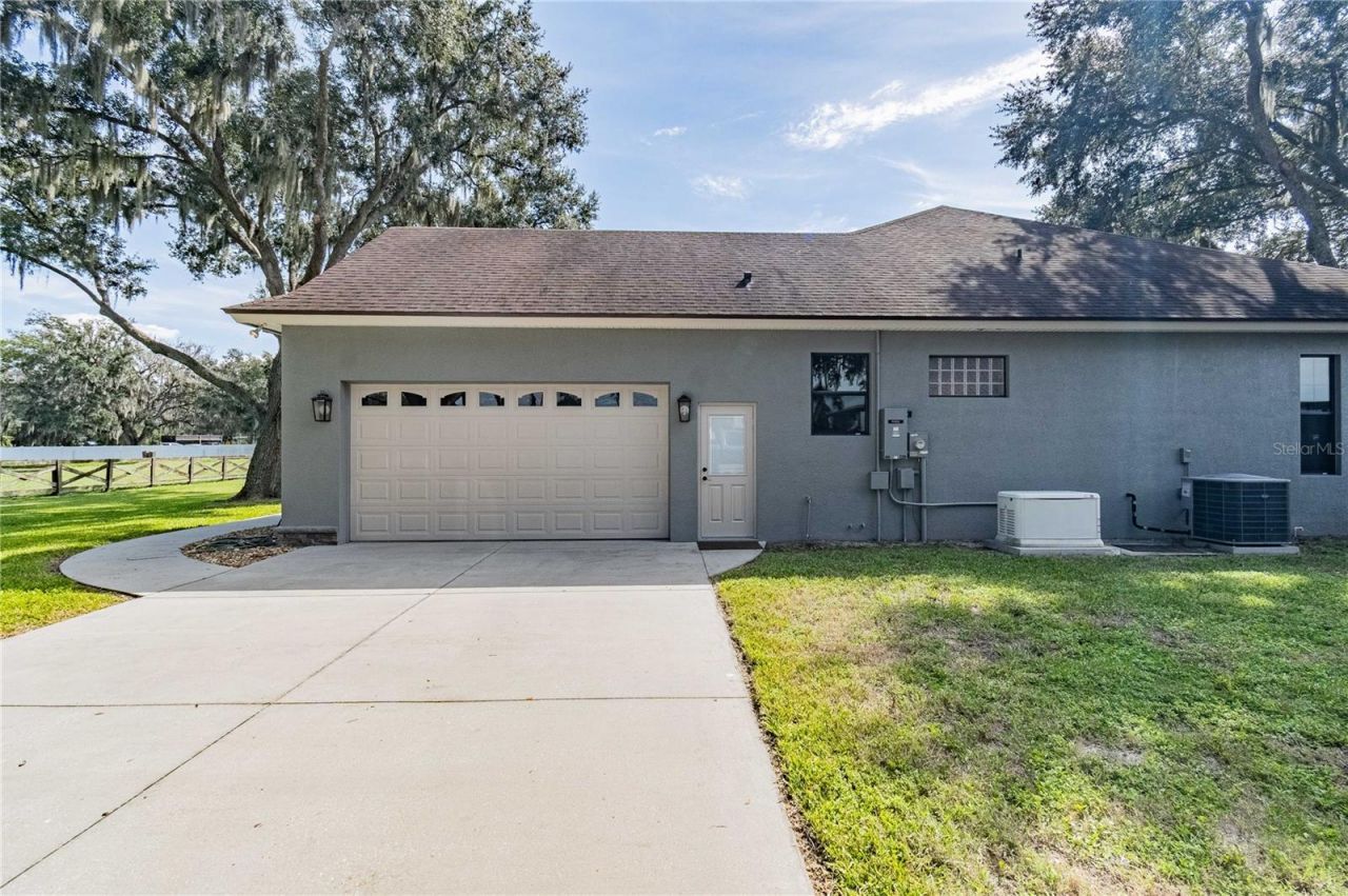 3910 Knights Station Road , Lakeland, FL 33810 Photo