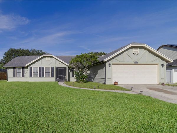 495 STILLWATER DRIVE , OVIEDO, FL 32765
