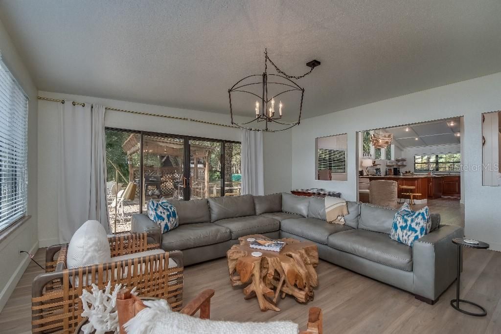 391 SE 165th Court Road , Silver Springs, FL 34488 Photo