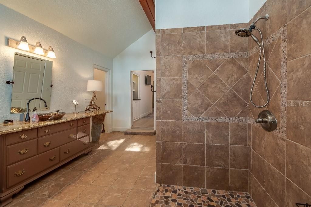 391 SE 165th Court Road , Silver Springs, FL 34488 Photo