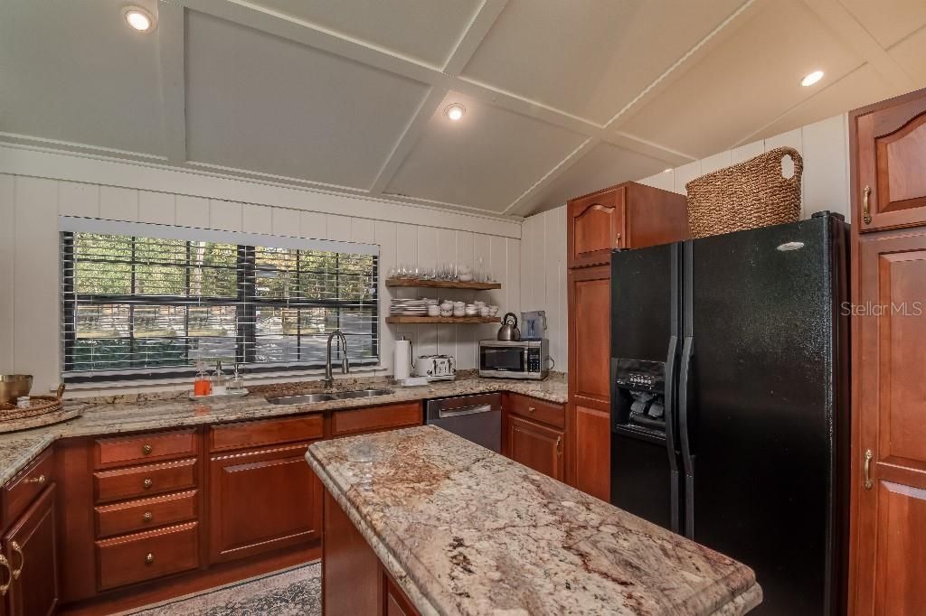 391 SE 165th Court Road , Silver Springs, FL 34488 Photo