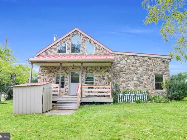 3390 MOUNTAIN ROAD , HAMBURG, PA 19526