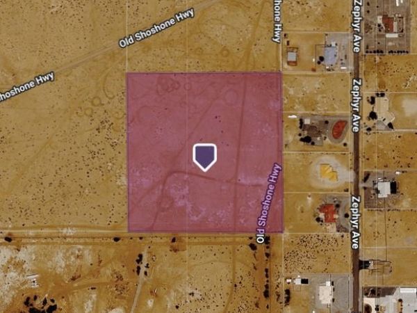 2200 S Leslie Street , Pahrump, NV 89048