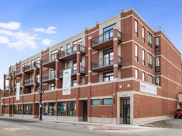 7652 Madison Street , Unit 309, Forest Park, IL 60130