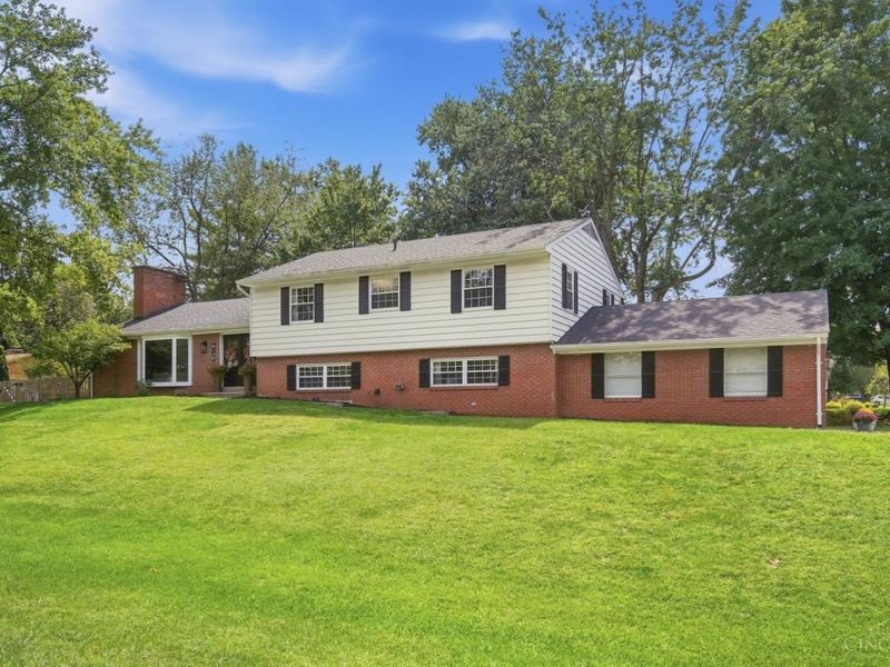 8148 Lake Shore Drive, West Chester, OH 45069 Photo 4