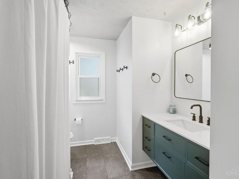8148 Lake Shore Drive, West Chester, OH 45069 Photo 40