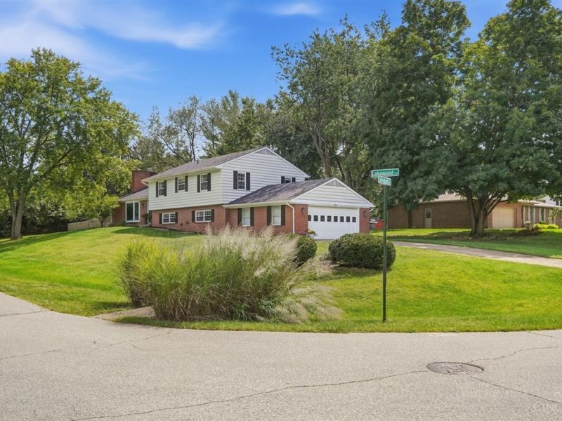 8148 Lake Shore Drive, West Chester, OH 45069 Photo 5