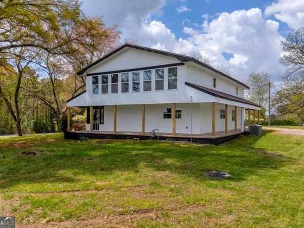 8606 Holly Springs Road, Maysville, GA 30558