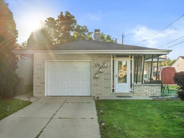 5817 S Quality Ave, Cudahy, WI 53110