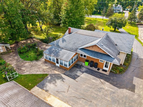 901 S Stuart Rd, Mount Pleasant, WI 53406
