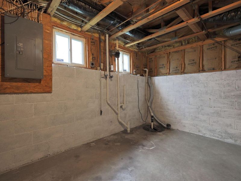 840 Gulliver Drive , Columbus, OH 43207 Photo 14