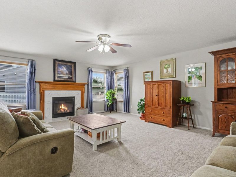 345 Hemhill Drive, Galloway, OH 43119 Photo 10