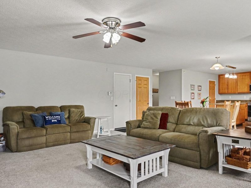 345 Hemhill Drive, Galloway, OH 43119 Photo 8