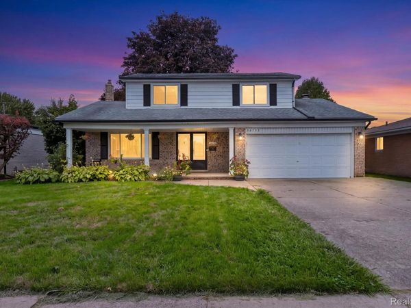36735 Lodge Drive, Sterling Heights, Mi 48312