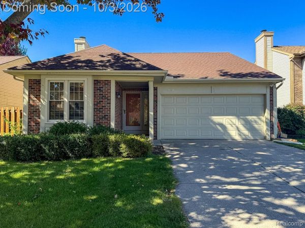 1580 Colony Drive, Rochester Hills, Mi 48307