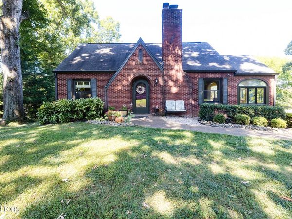 5117 McKamey Rd, Knoxville, TN 37921