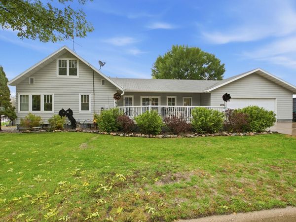 404 1st Street NE, Wadena, MN 56482