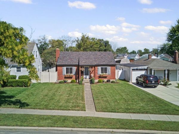 1052 Wilmington Avenue, Dayton, OH 45420