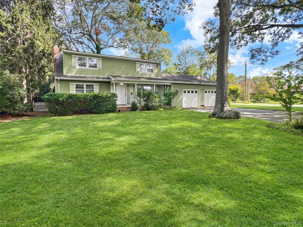 8 Daly Drive, Riverhead, NY 11901