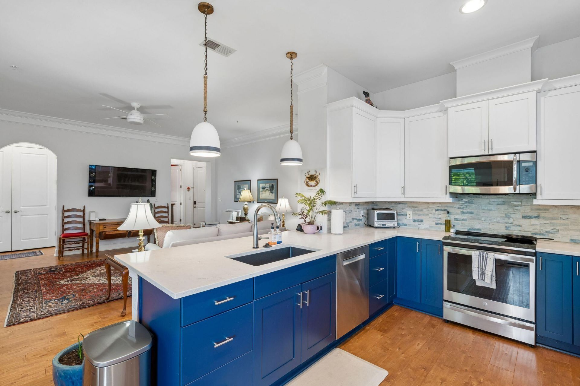 200 River Landing Drive Photo 18
