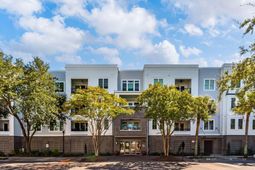 200 River Landing Drive photo 4