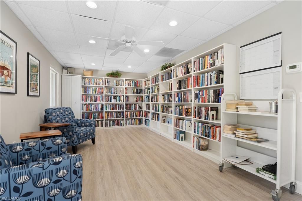 506 Broad Ave S, Unit 506, Naples, FL 34102 Photo