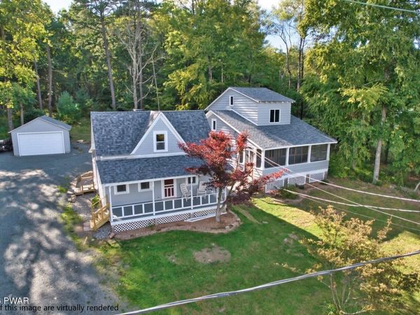292 Rt 590 , Greeley, PA 18425