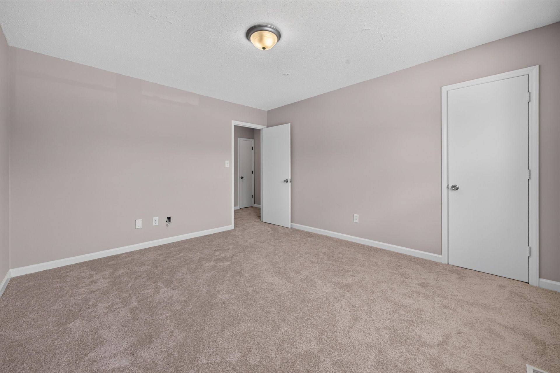 6310 Wedgewood St. Photo 17