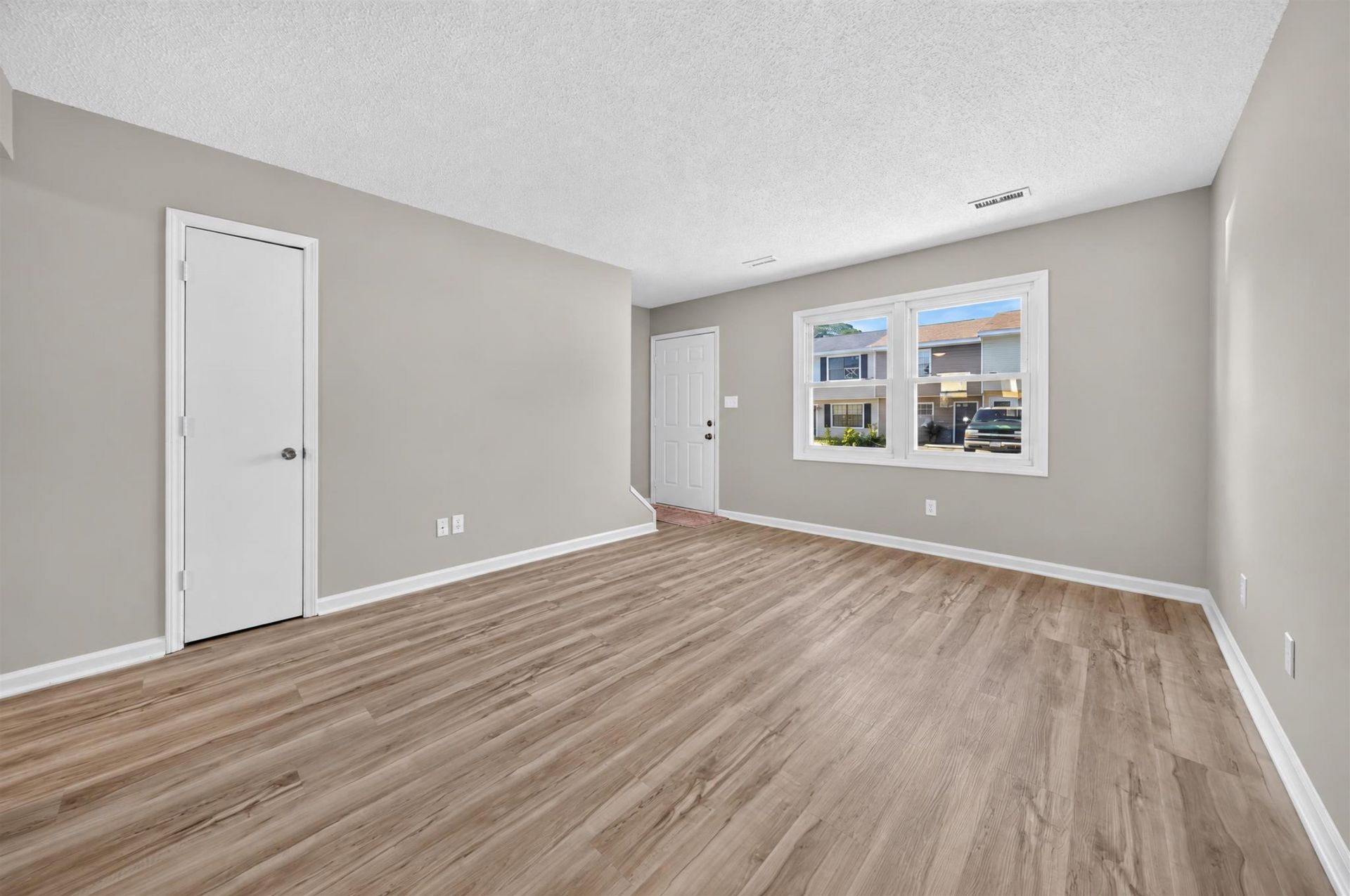 6310 Wedgewood St. Photo 24