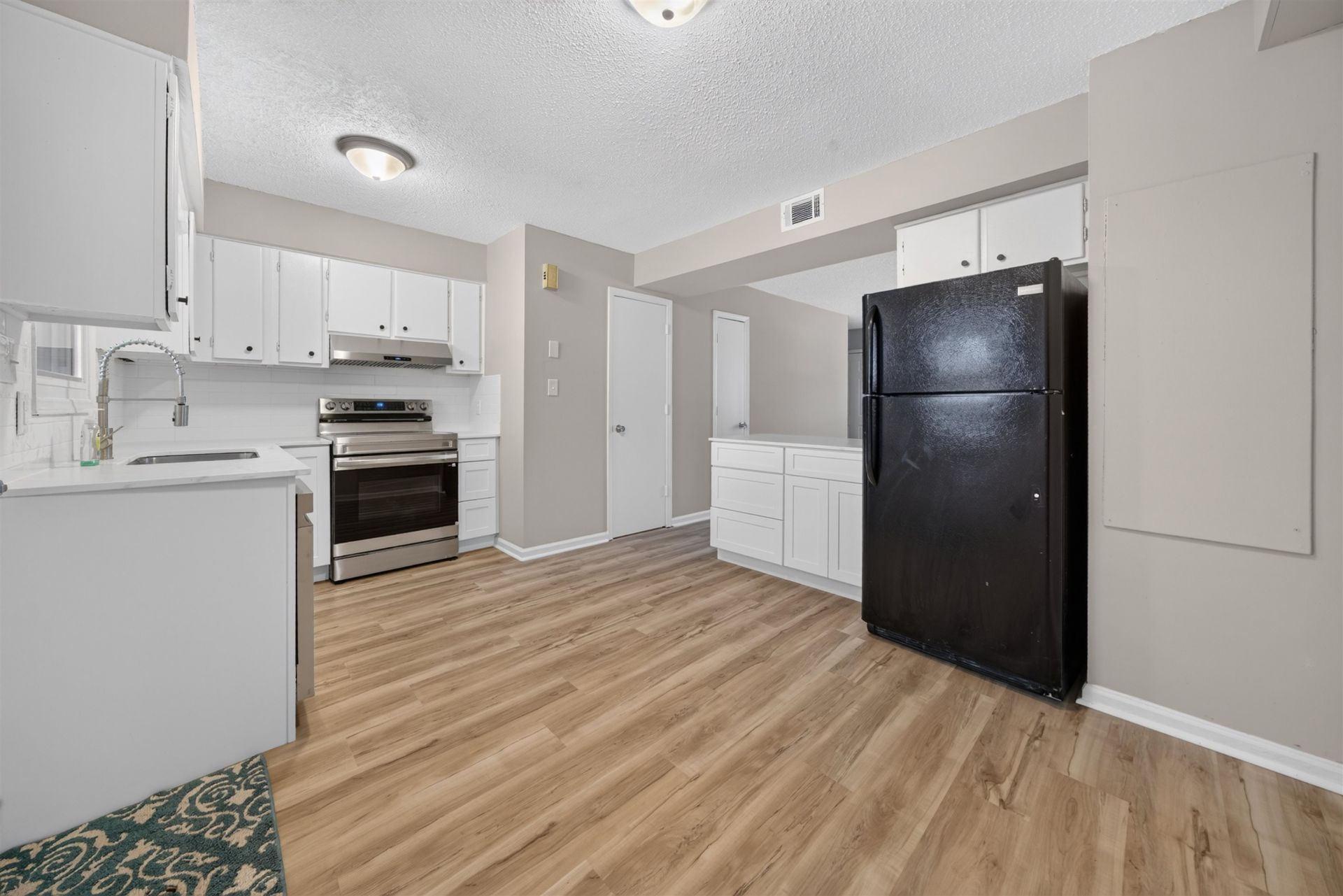 6310 Wedgewood St. Photo 30