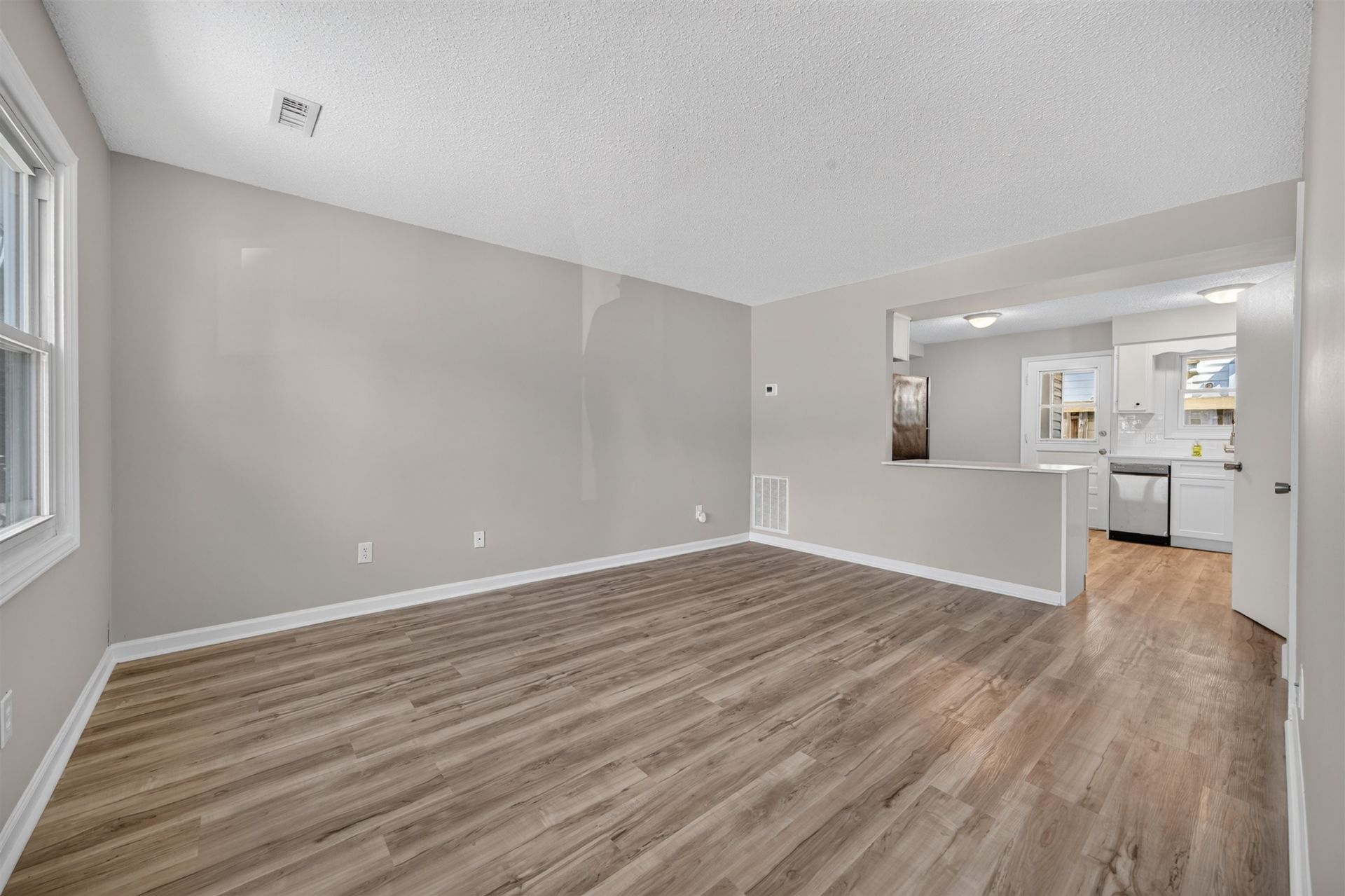 6310 Wedgewood St. Photo 34