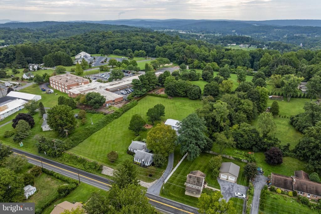 4464 NEW HOLLAND ROAD, MOHNTON, PA 19540