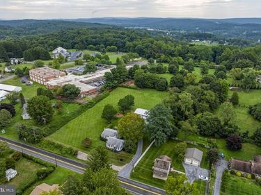 4464 NEW HOLLAND ROAD, MOHNTON, PA 19540