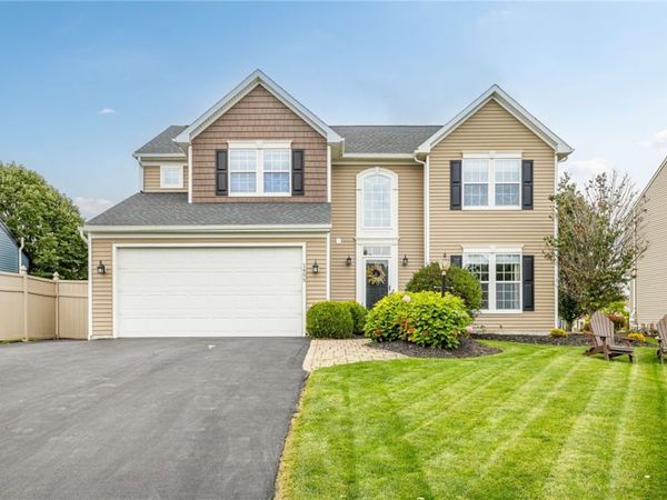 1455 Coral Drive , Farmington, NY 14425