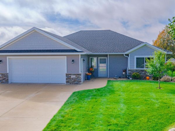1621 19th Avenue NW, Willmar, MN 56201