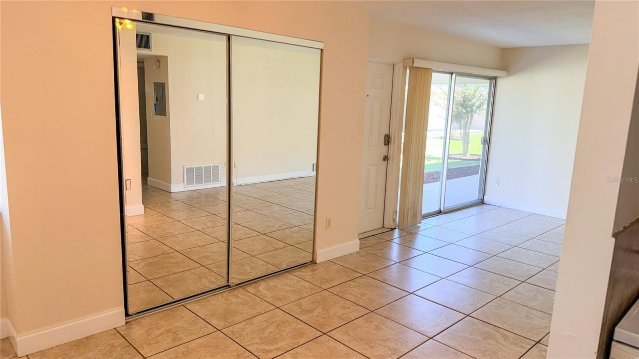2920 Clark Road, Unit 101, Sarasota, FL 34231 Photo