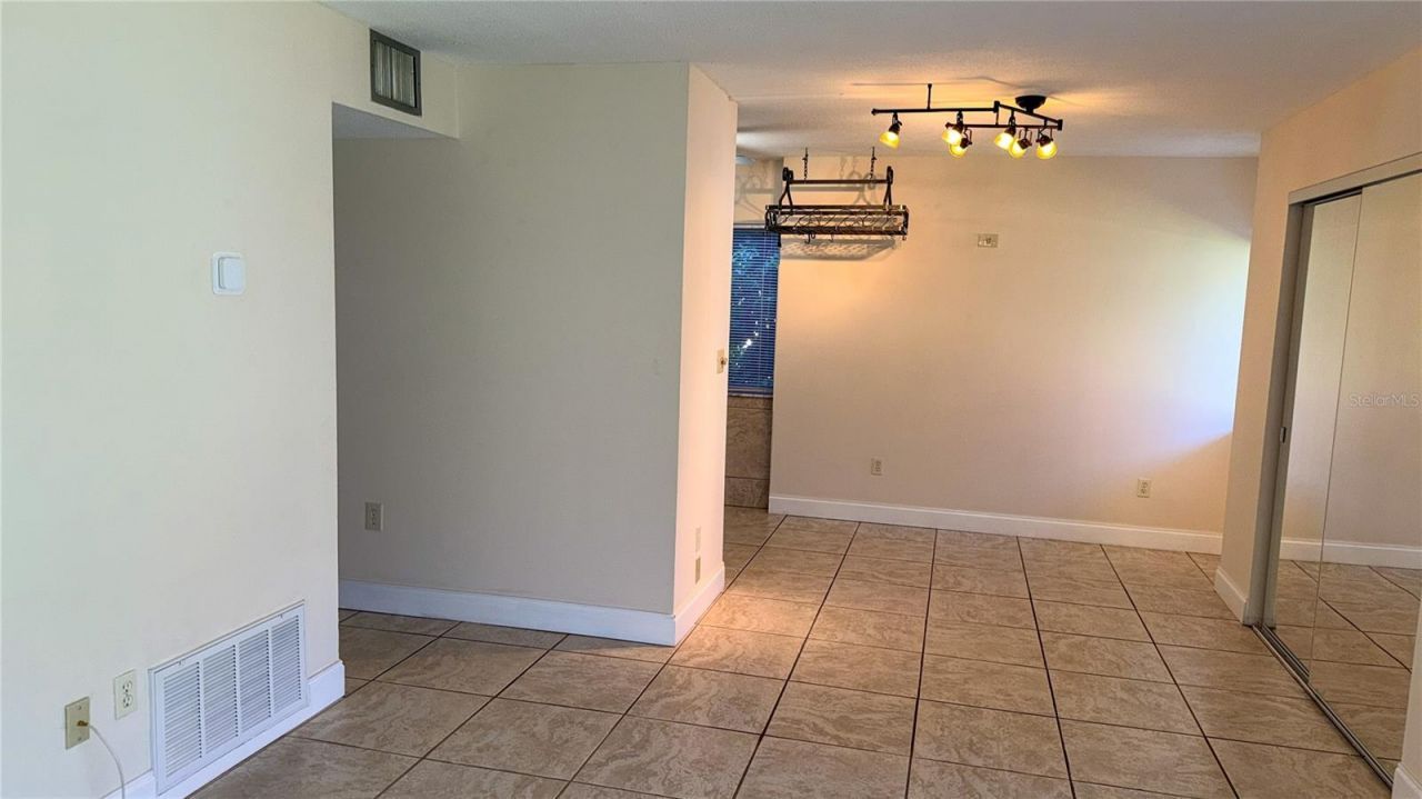2920 Clark Road, Unit 101, Sarasota, FL 34231 Photo