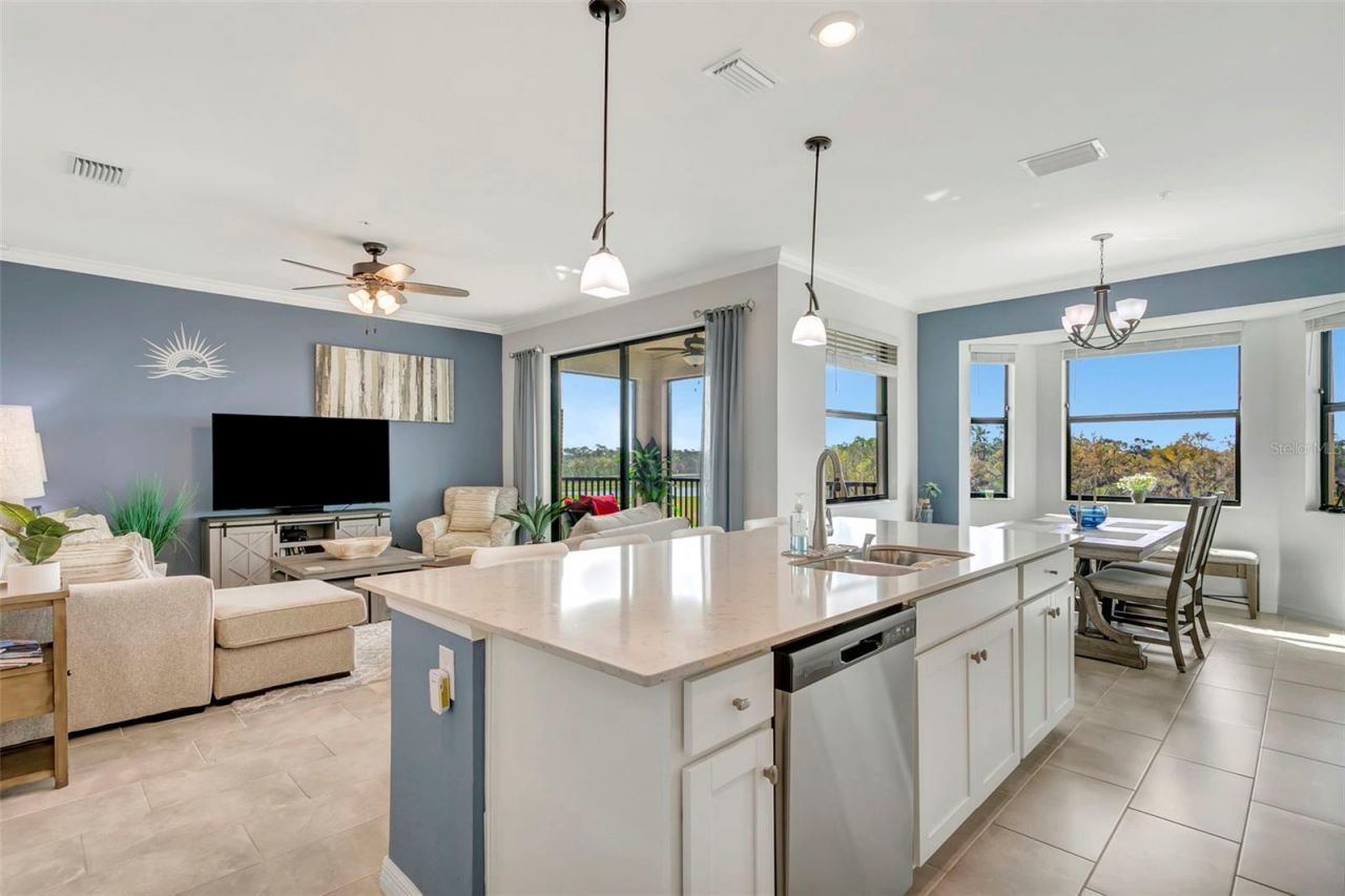 18028 Gawthrop Drive , Unit 402, Bradenton, FL 34211 Photo