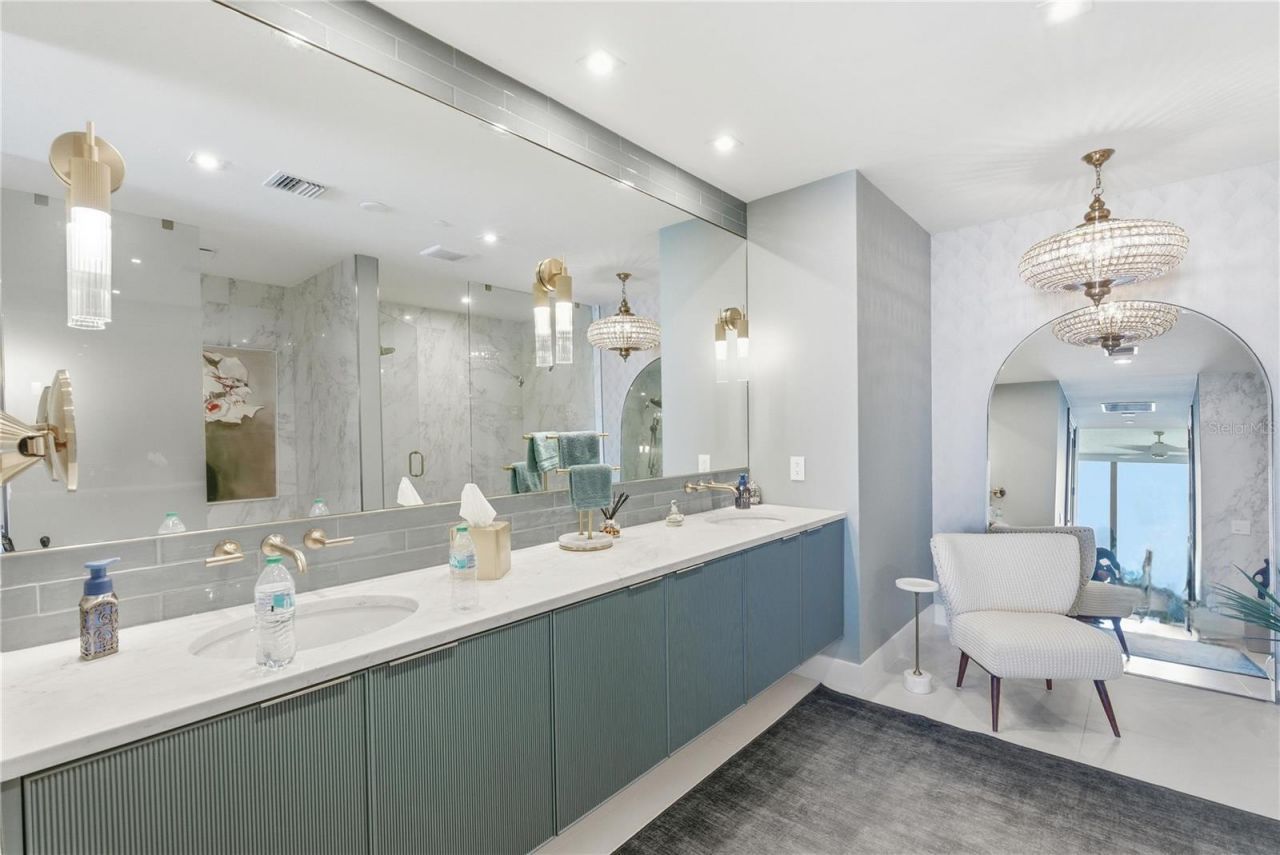 301 1st Street S, Unit 3101, Saint Petersburg, FL 33701 Photo