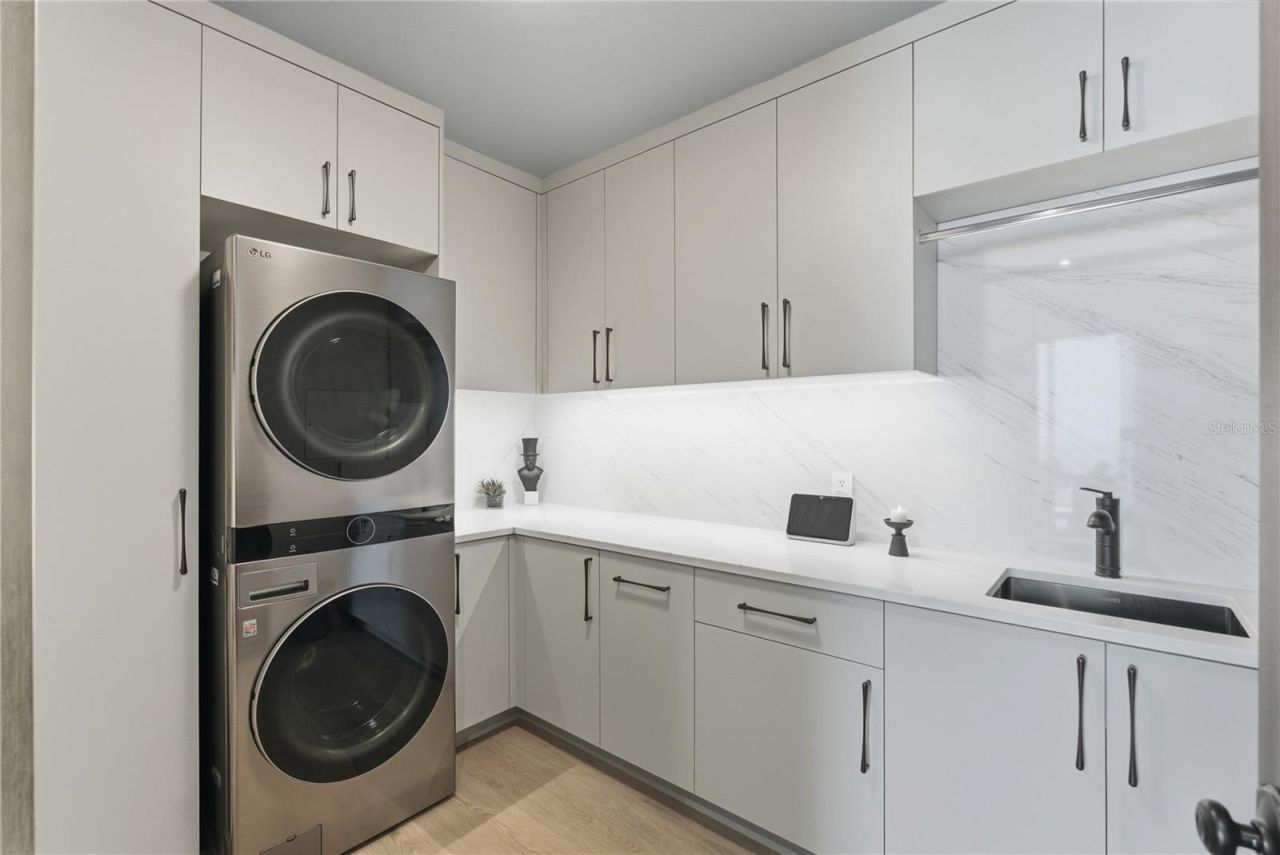 301 1st Street S, Unit 3101, Saint Petersburg, FL 33701 Photo