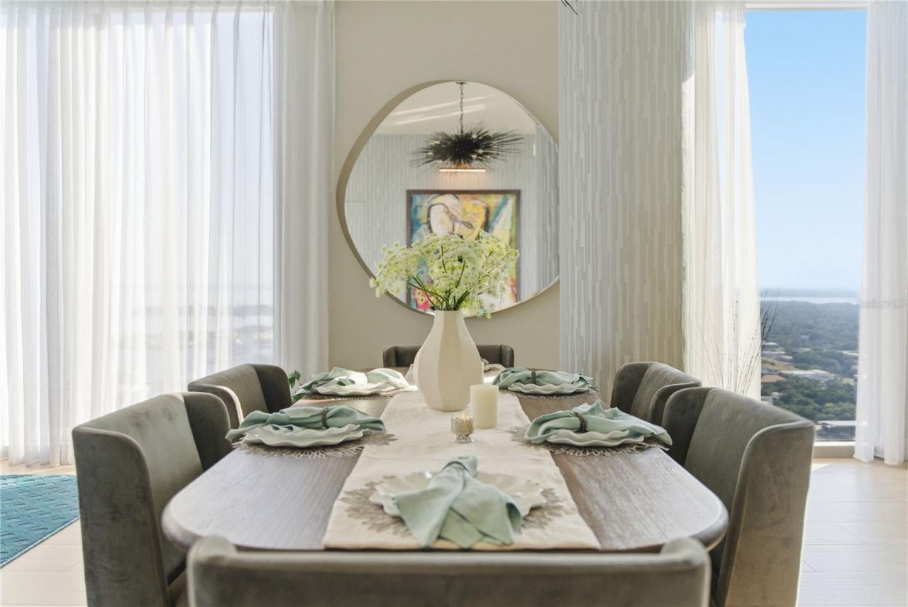 301 1st Street S, Unit 3101, Saint Petersburg, FL 33701 Photo